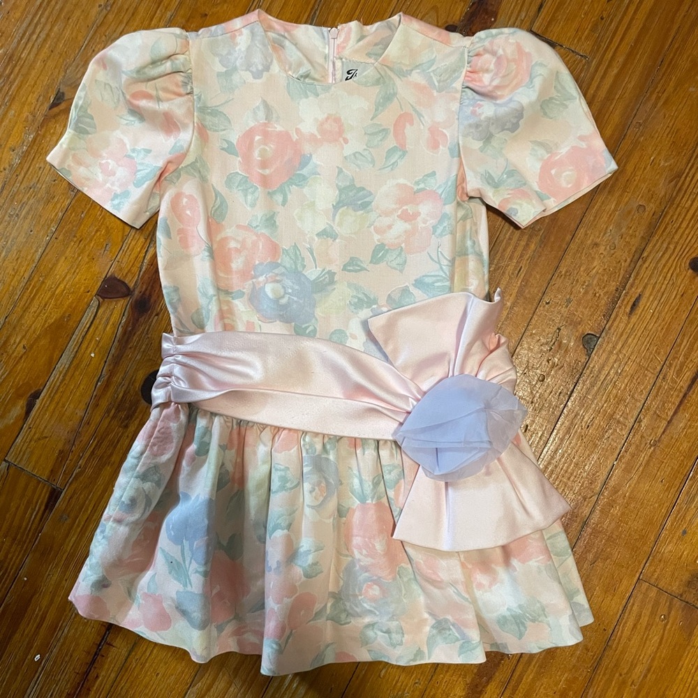 Vintage Floral Dress ~ Girl’s size 6